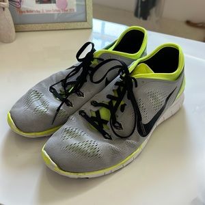 Nike- women’s free